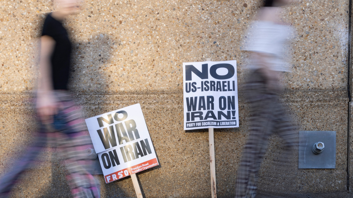 Trump compares Iran conflict to Vietnam and Iraq after latest troop deaths