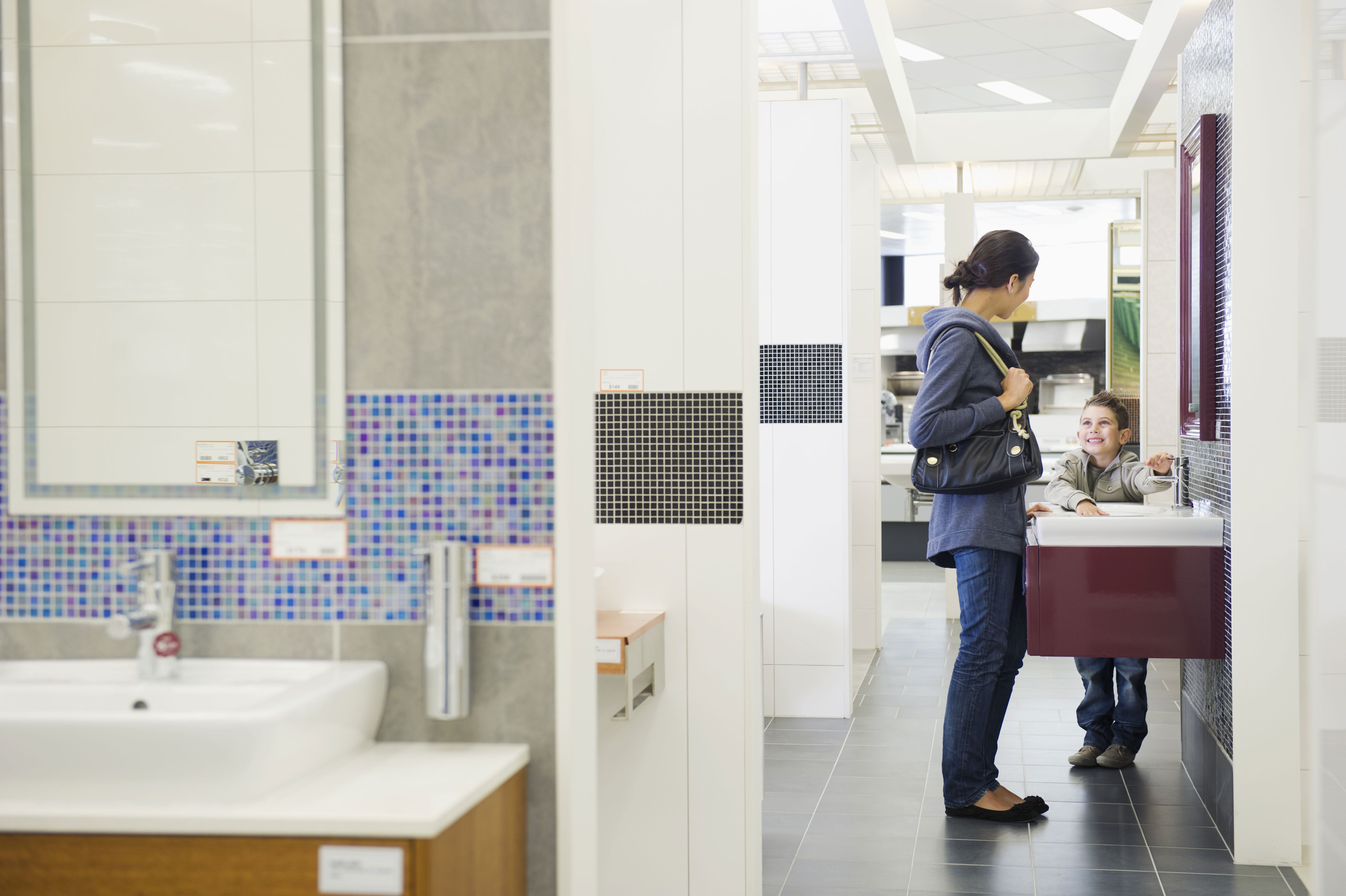 Mom sparks debate for still bringing son, 6, into women's public restroom: 'People just want drama'