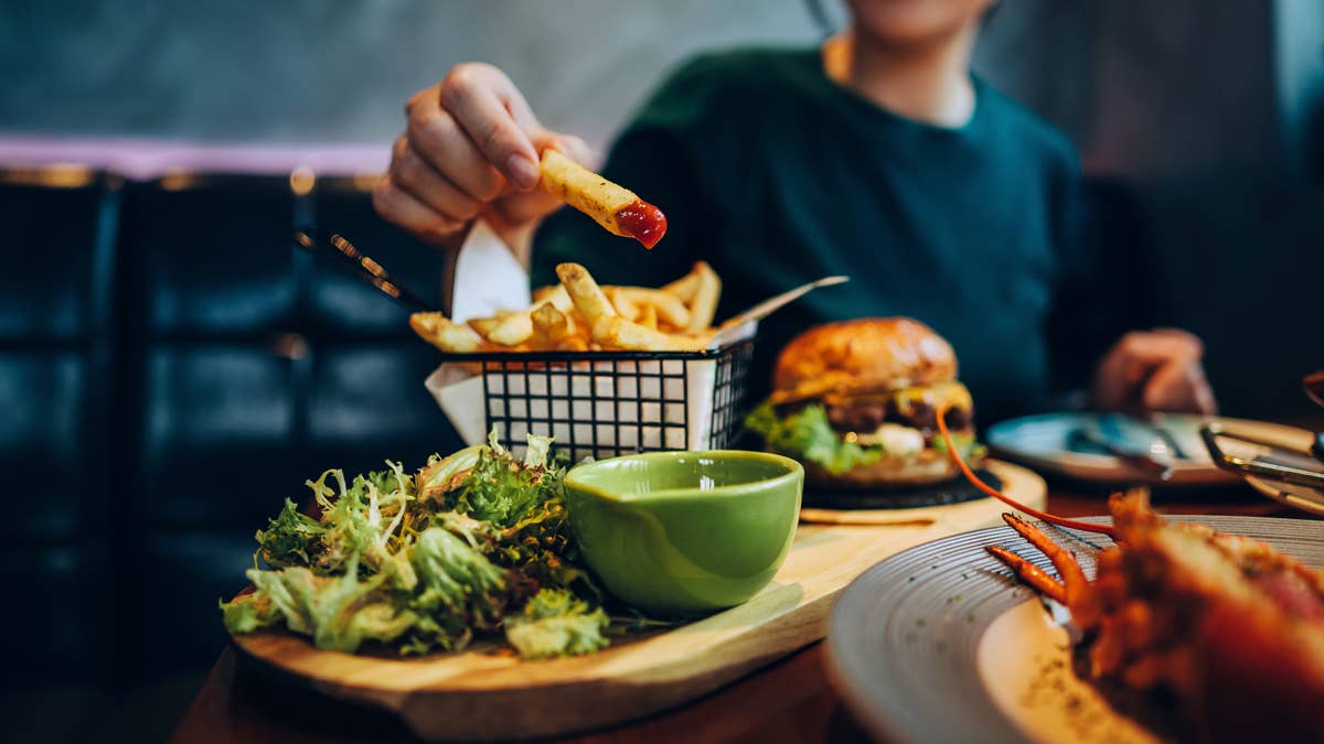 Oncologists share the one fried food they avoid to lower cancer risk