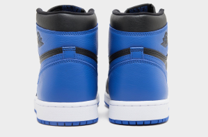 Air Jordan 1 Retro High OG Royal (heel).