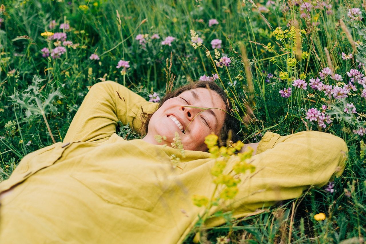 Endless summers aren’t just for kids—here’s how to make this summer last forever, according to science