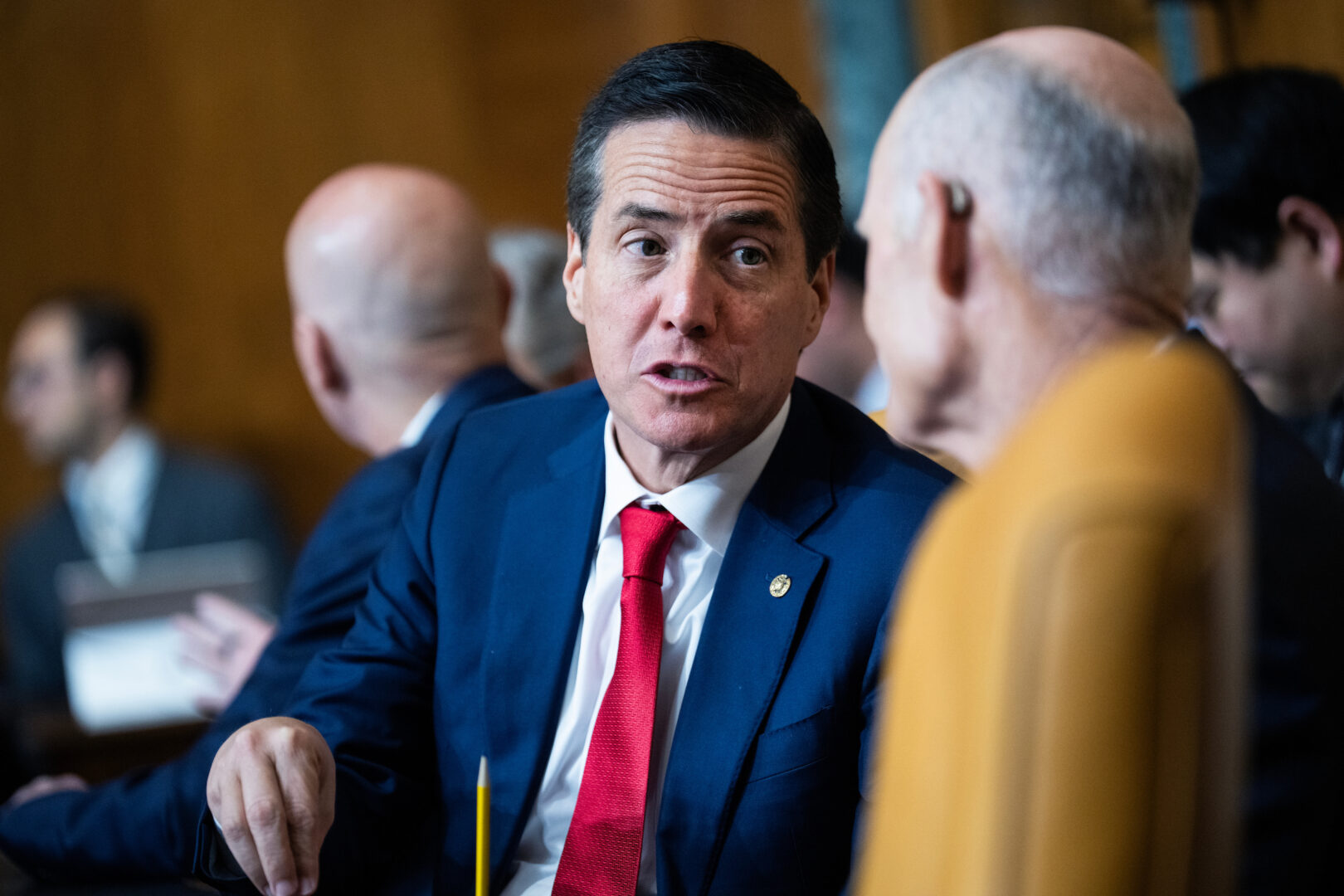 Bill to ban certain Chinese cars approved by Senate panel