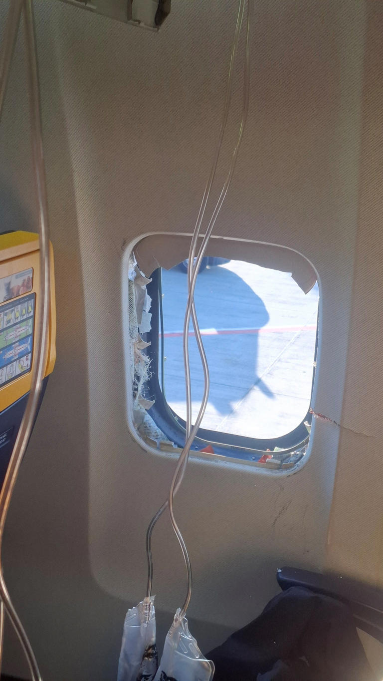 Ryanair CEO disputes claim passenger was sucked out of plane window