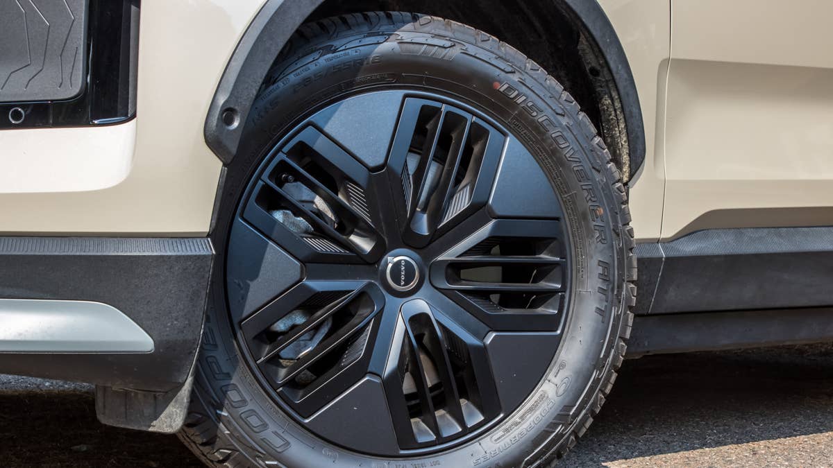 2026-volvo-ex30-14