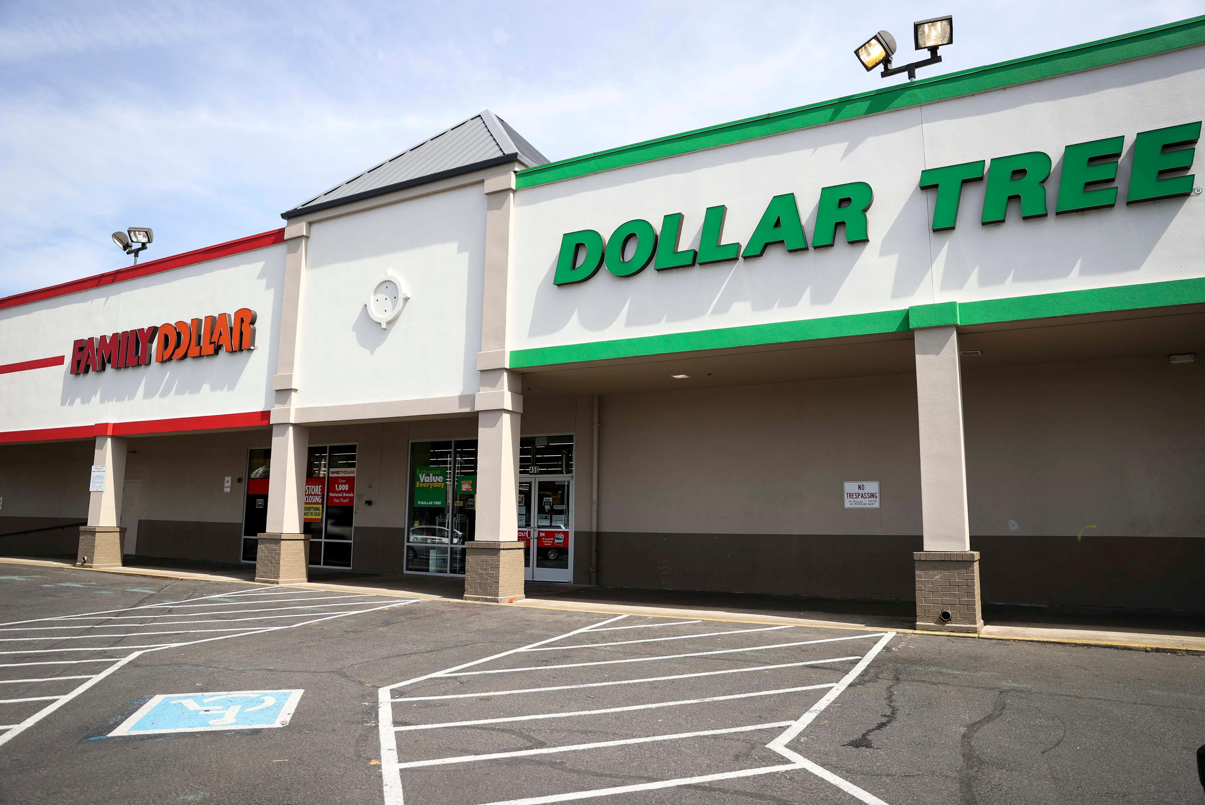 Dollar Tree price scanners fuel online debate over rising costs