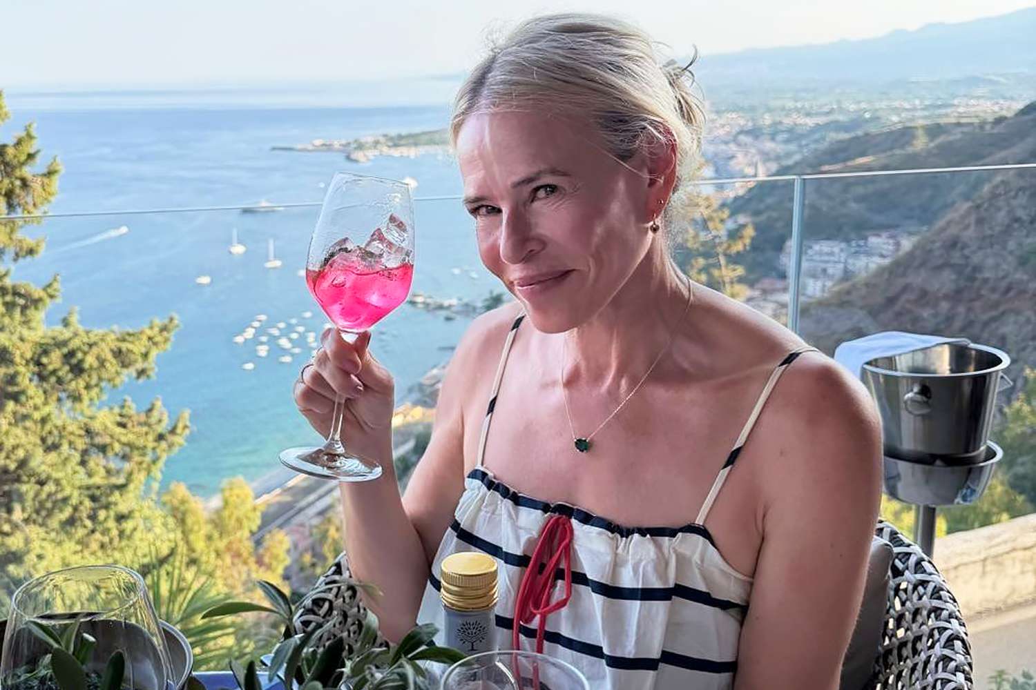 Chelsea Handler lays out her strict rules for family vacation after a previous ‘shortfall of manners’: ‘It is not a free-for-all’