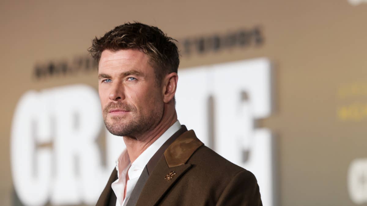 Chris Hemsworth's kettlebell circuit builds total-body strength