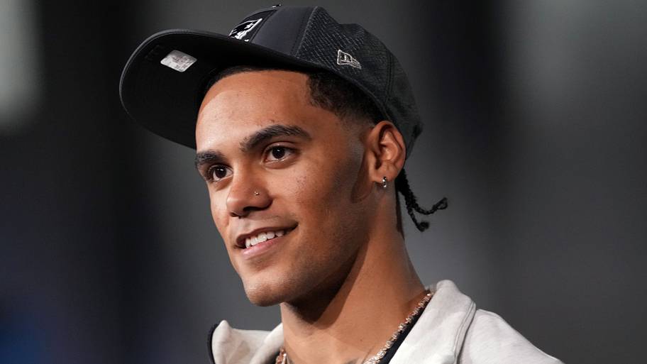Latest report will make Christian Gonzalez smile while costing Patriots extra