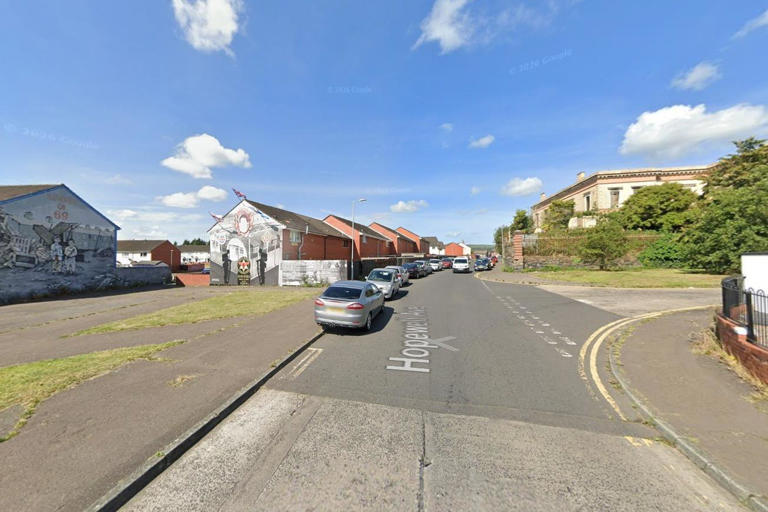 Man aged 20 charged with drug dealing after car stop in Belfast nets £ ...