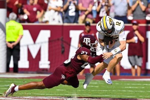 Texas A&M LB Daymion Sanford expected back early from injury
