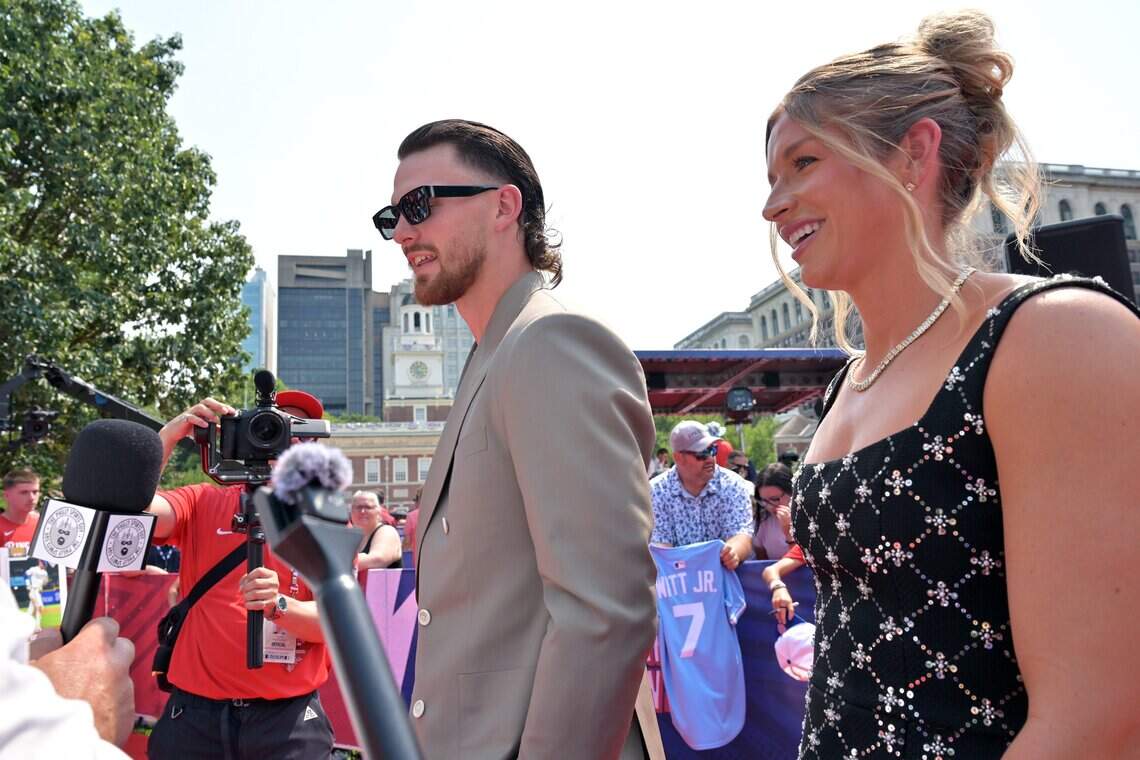 Maggie Witt compares Royals' fans to Chiefs', tells how All-Star husband wooed her