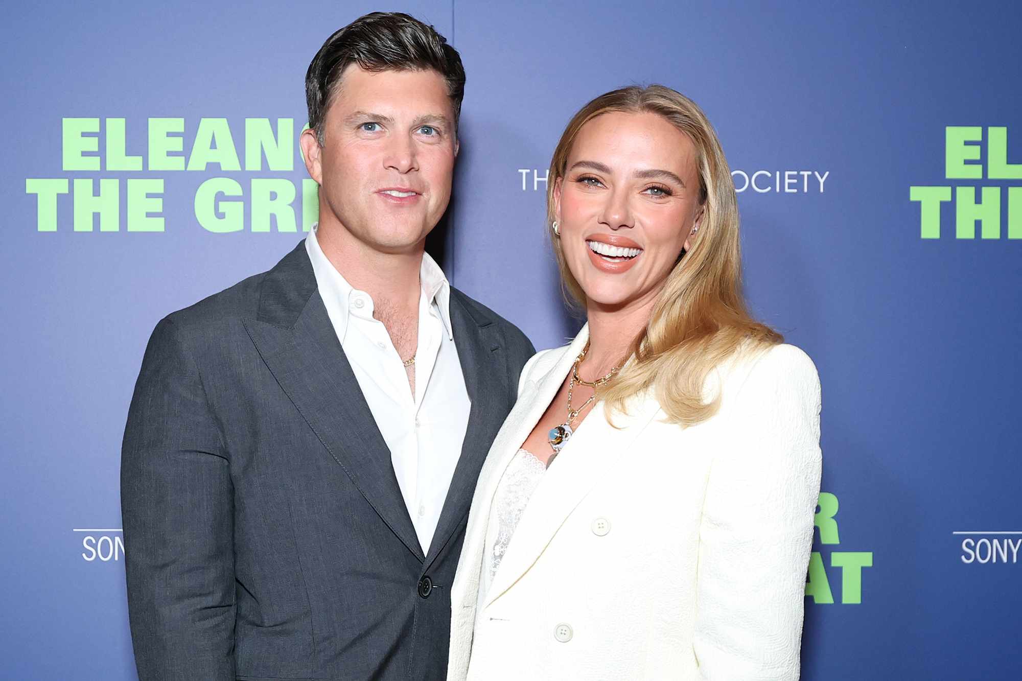 Colin Jost explains the correct way to pronounce Scarlett Johansson’s last name