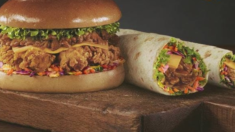 BBQ pulled chicken burger with two pulled chicken wraps