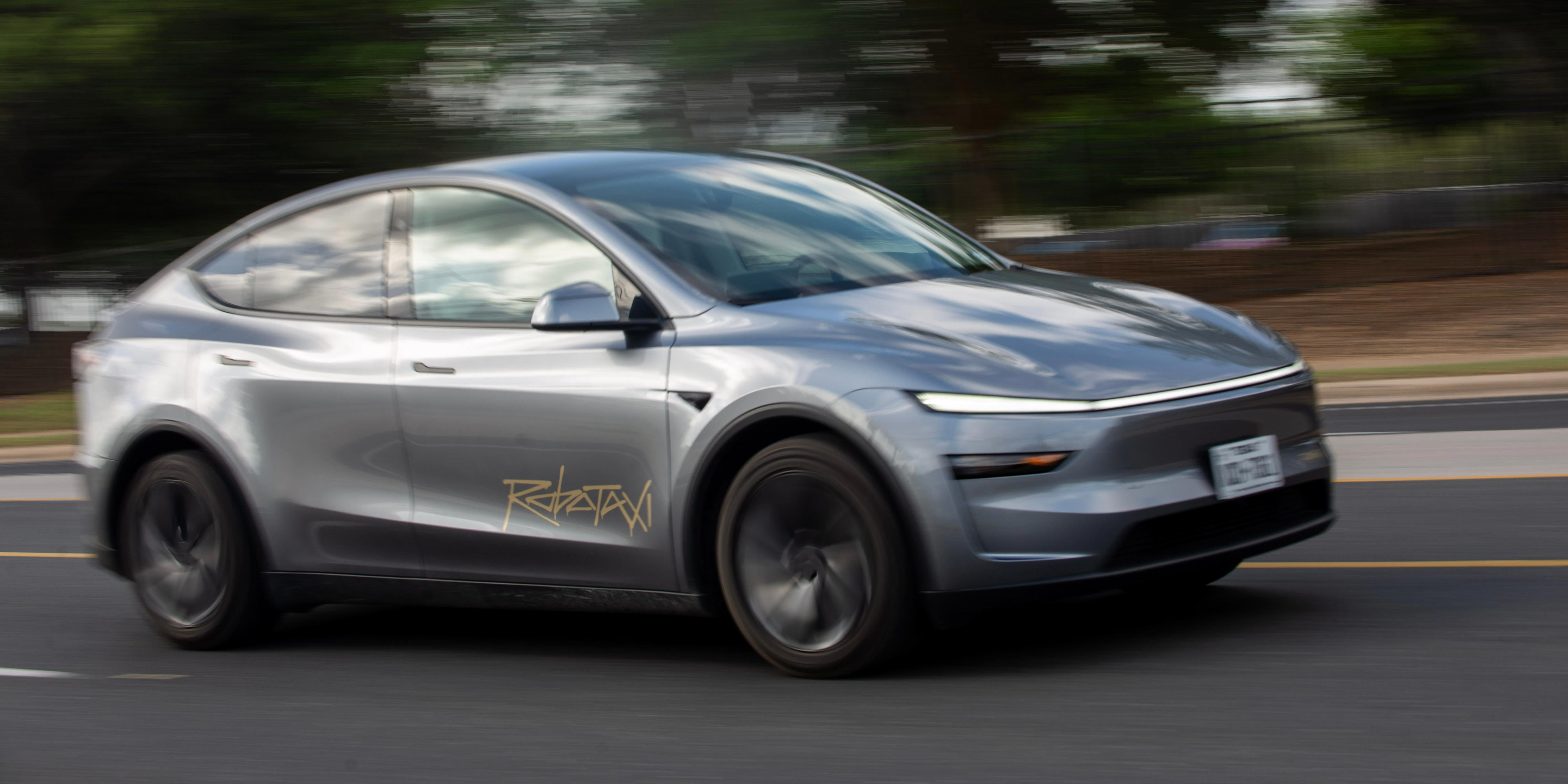 Tesla robotaxi