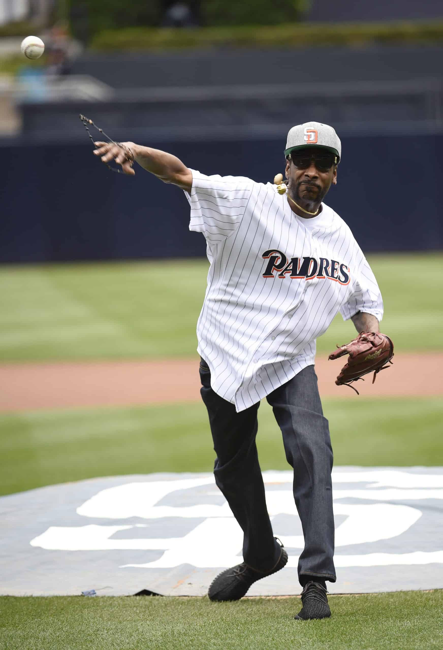19 Celebrity First Pitches That Were Perfect or Painfully Bad
