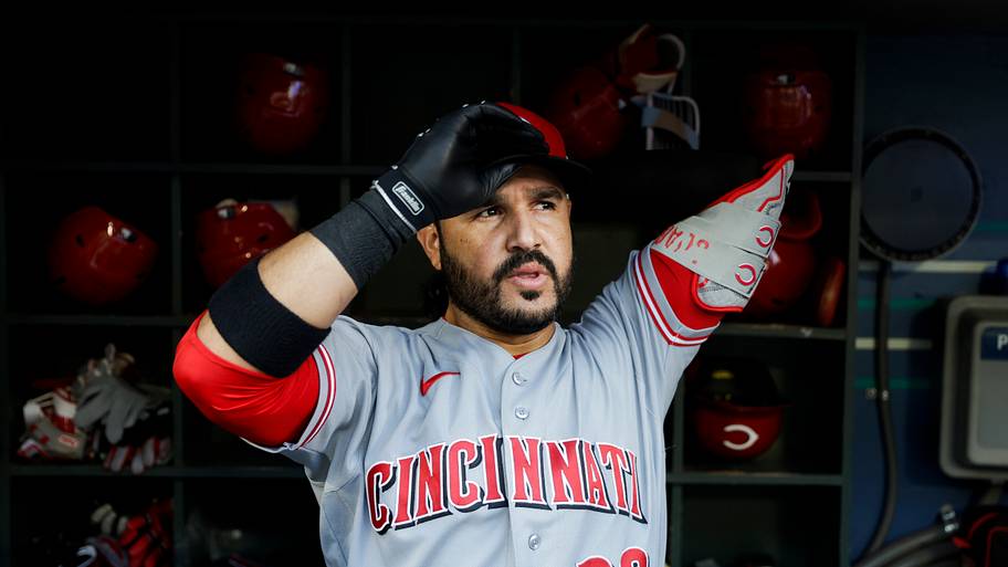 Sal Stewart's Clutch Bomb Lifts Reds to 5-3 Victory, First Ever Series Win in Seattle