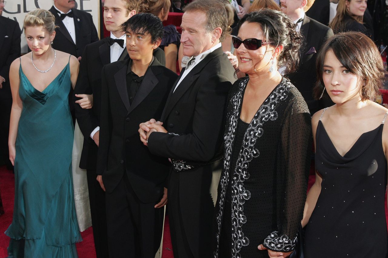 Robin Williams with his family in 2005