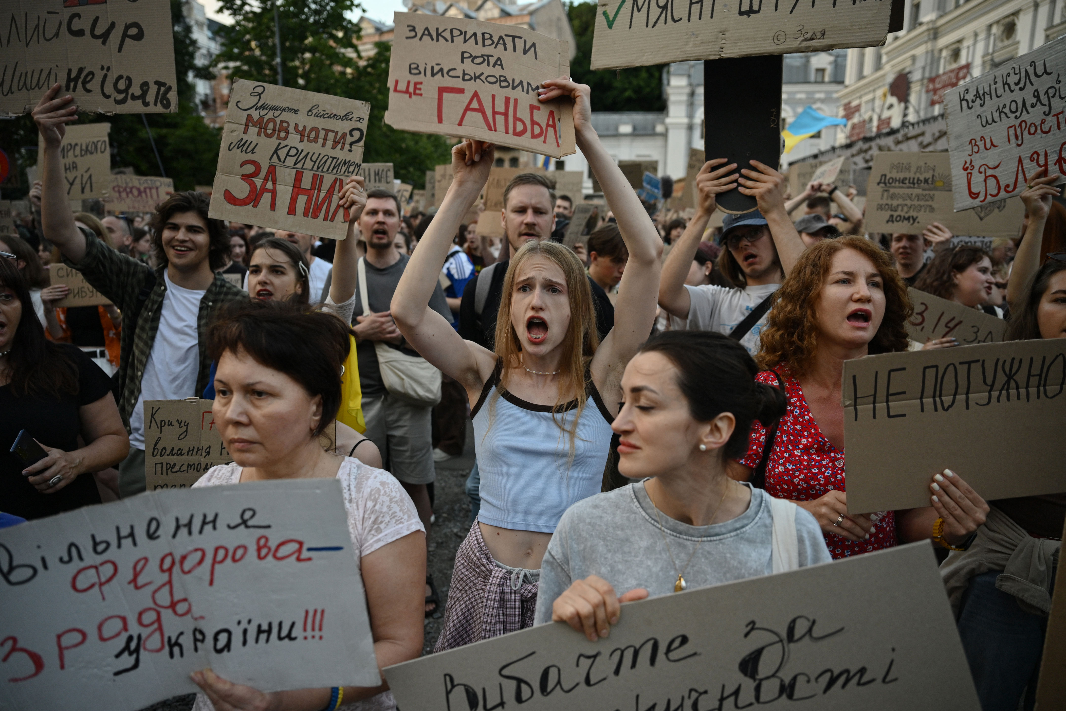 Why is Zelensky firing top leaders as Ukraine's outlook improves?