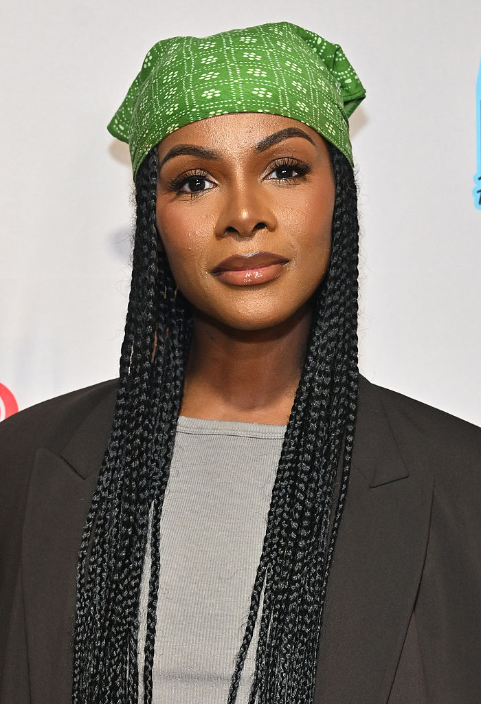 These Beautiful Black Women Have the Most Insane Face Cards