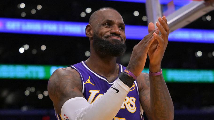 Latest Dennis Schroder rumor could help Cavaliers get LeBron and Harden