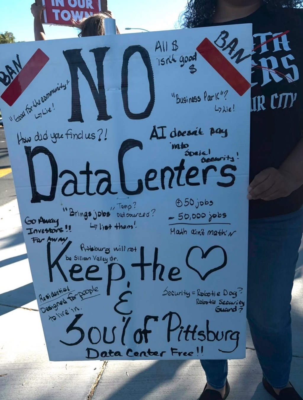 bitter-battle-massive-ai-data-135201841