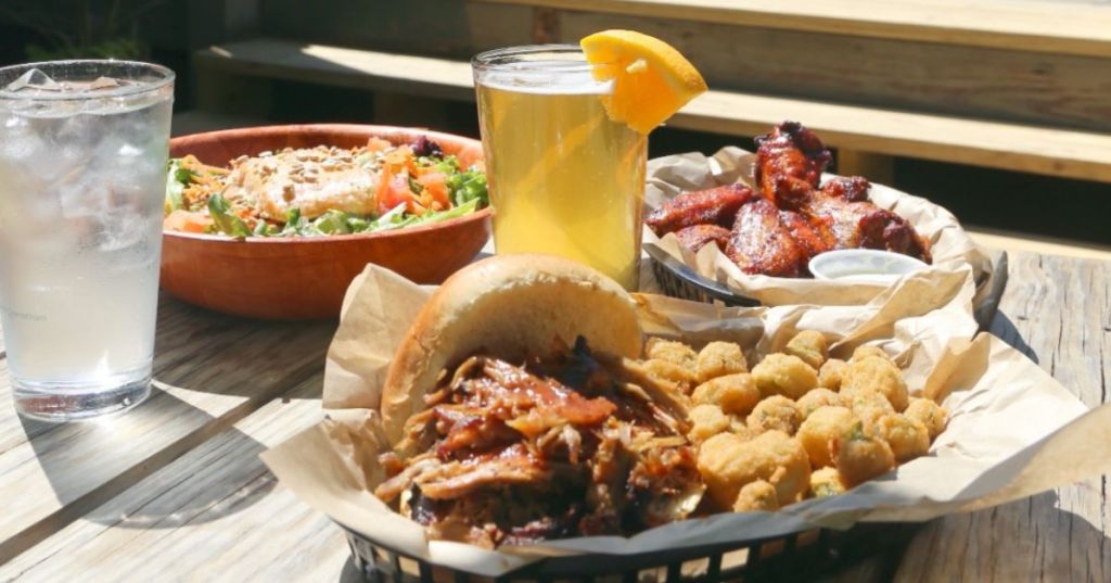 Photo courtesy of Creekside Taphouse