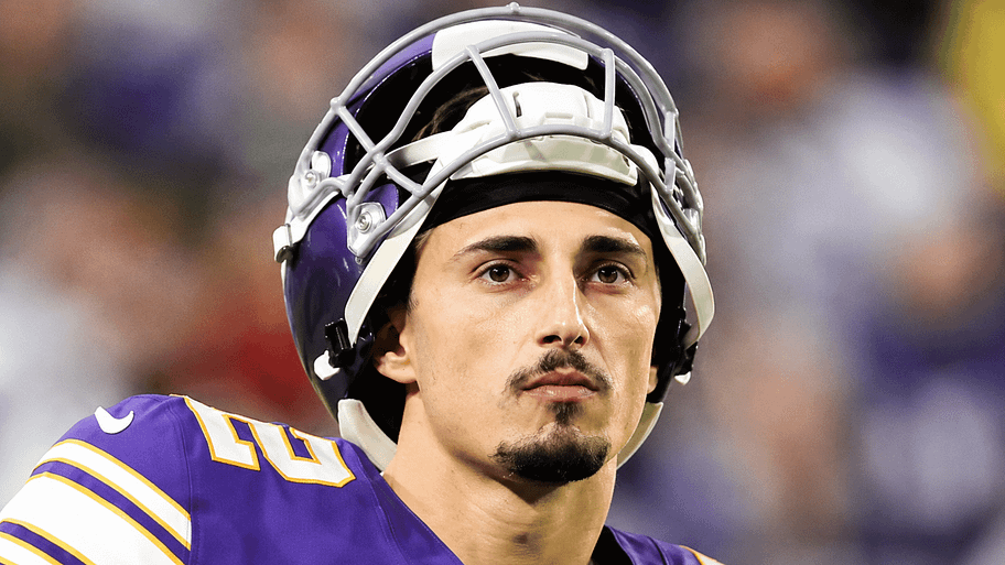 Vikings must avoid letting Max Brosmer reshape their QB future