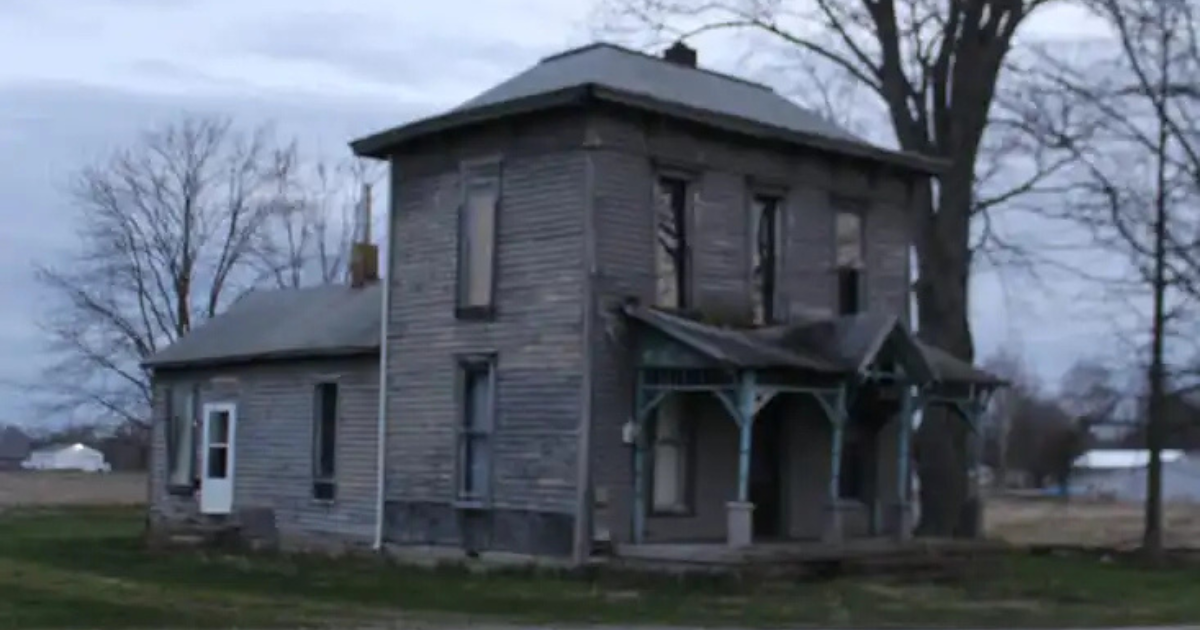 This abandoned farm in Indiana is seriously creepy
