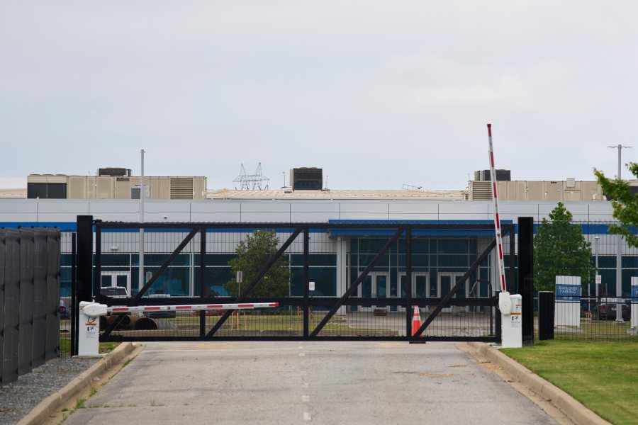 White House expands data center electricity cost pledge to utilities, states