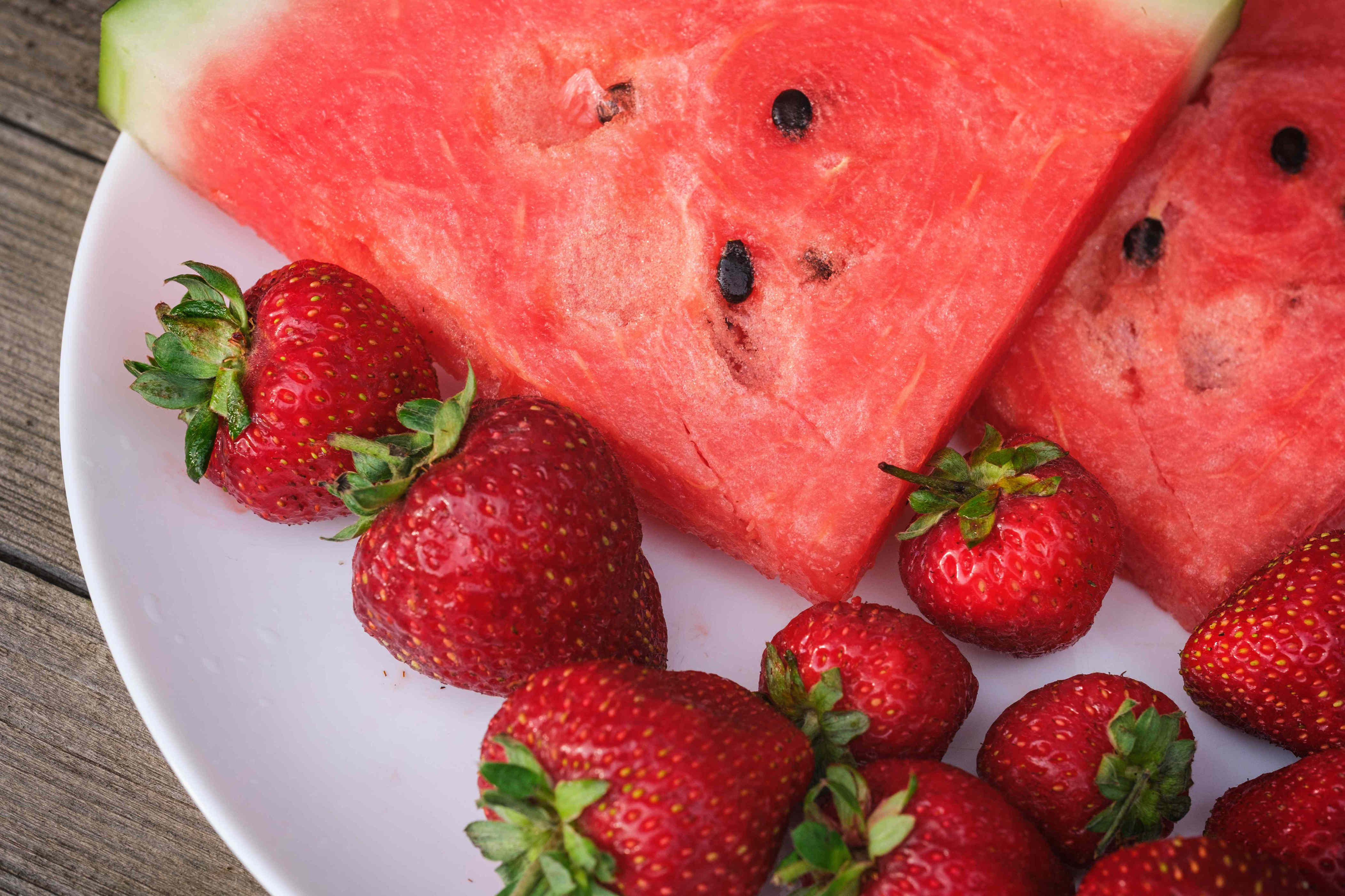 15 hydrating foods to help you stay cool this summer