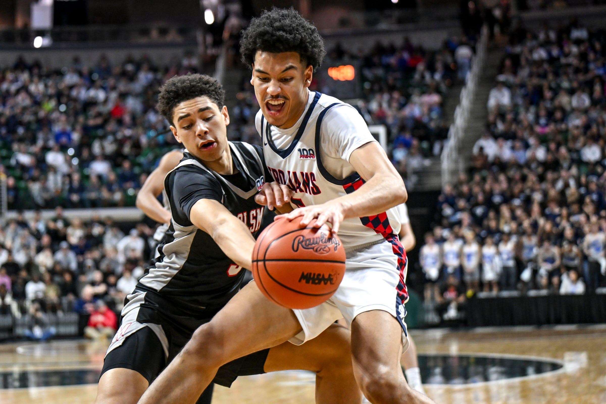 Tom Izzo continues to pursue son of Michigan State legend