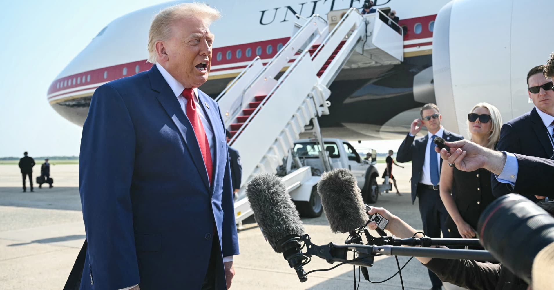 Trump vows to bomb Iran's bridges, power plants if it shoots at ships in Hormuz Strait