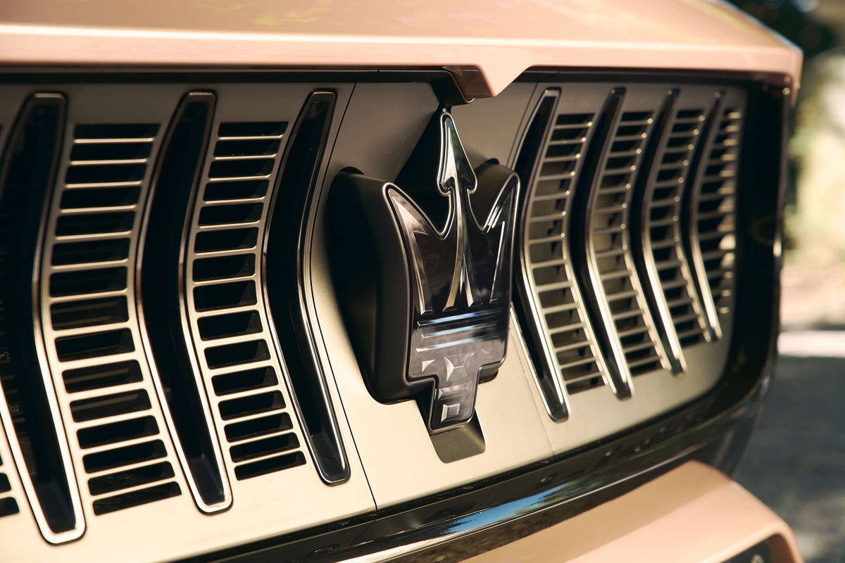 View Exterior Photos of the 2027 Maserati Grecale Folgore