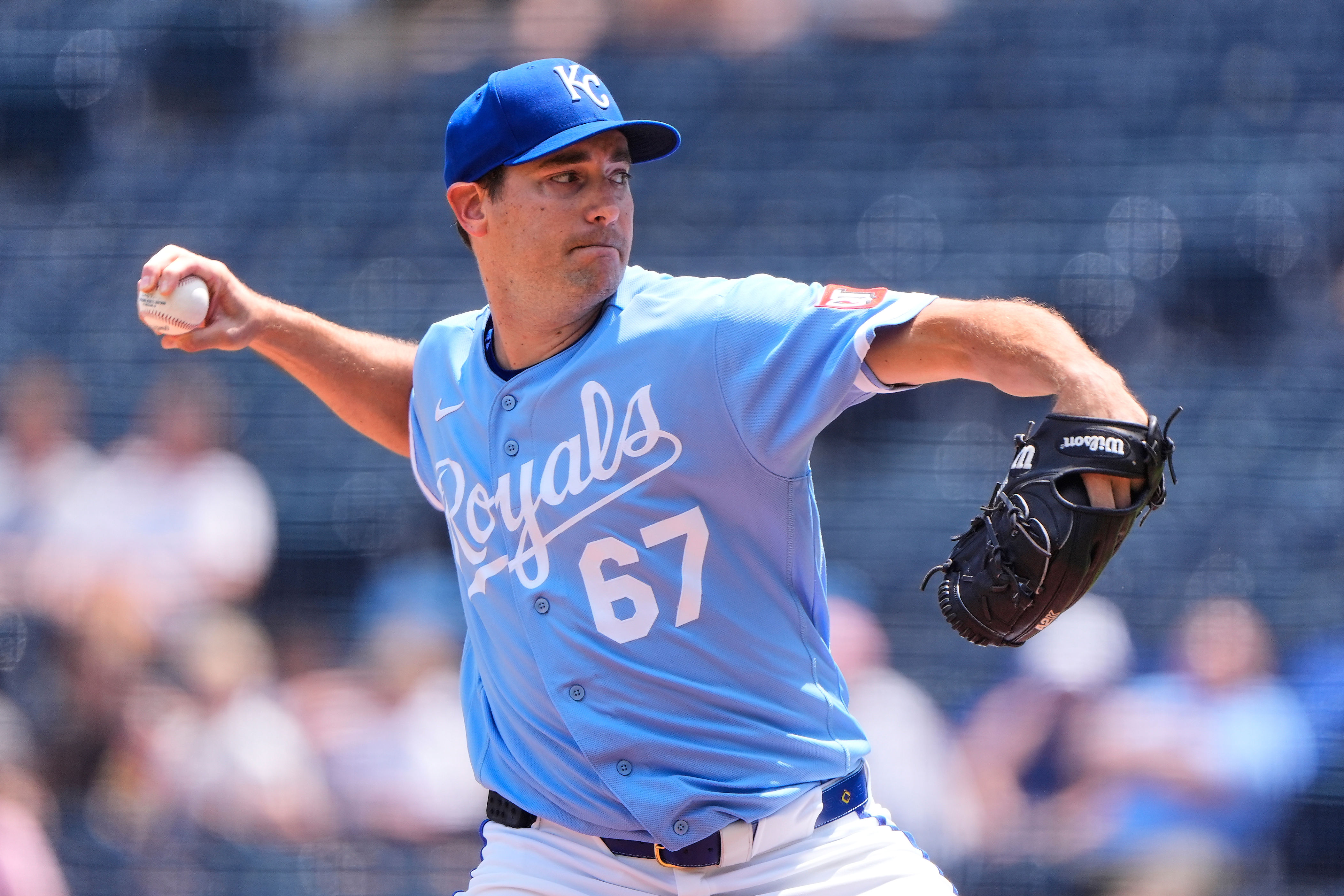 Kansas City Royals starting pitcher Seth Lugo throws during the first inning of a baseball game against the San Francisco Giants, Wednesday, July 22, 2026, in Kansas City, Mo. (AP Photo/Charlie Riedel)