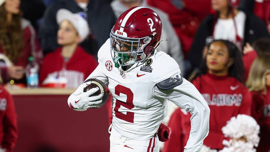 Alabama Crimson Tide defensive back Zabien Brown
