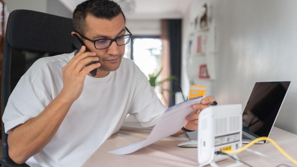 Want to lower your monthly bills? These 4 simple changes could save you hundreds without changing your lifestyle