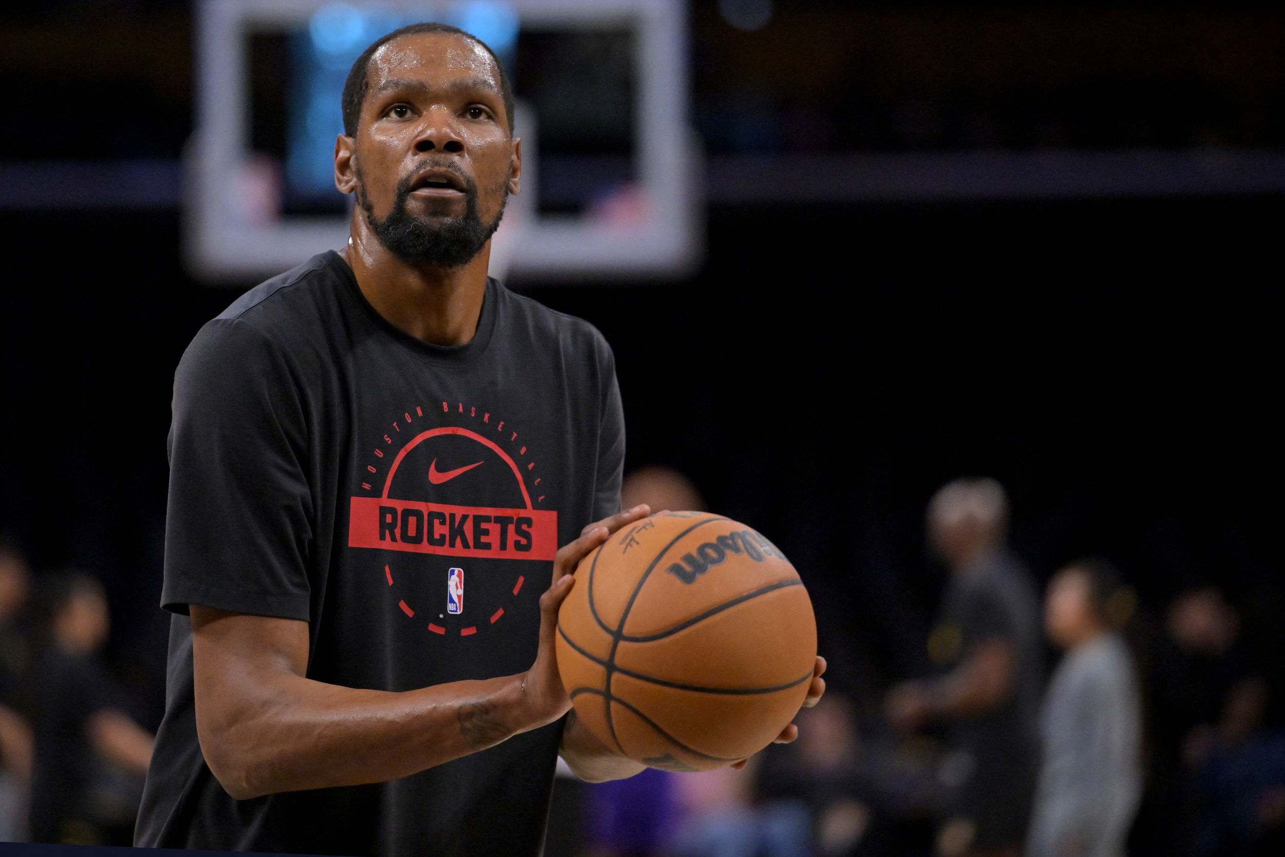 Kevin Durant hit with surprising trade rumor narrative