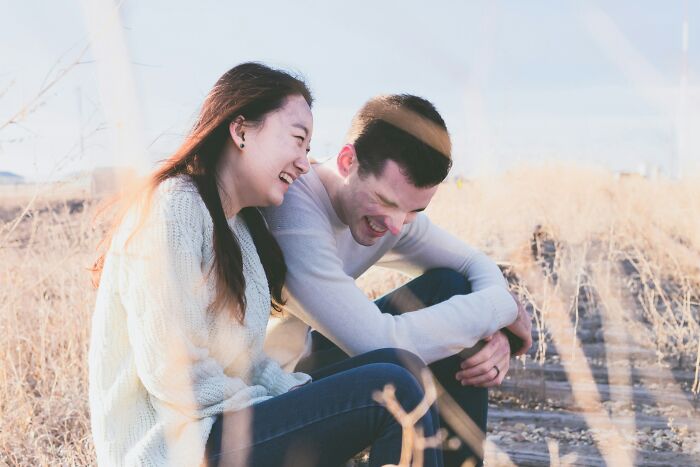 57 People Reveal The Sneaky Red Flags That Prove Someone’s Kindness Is Just An Act