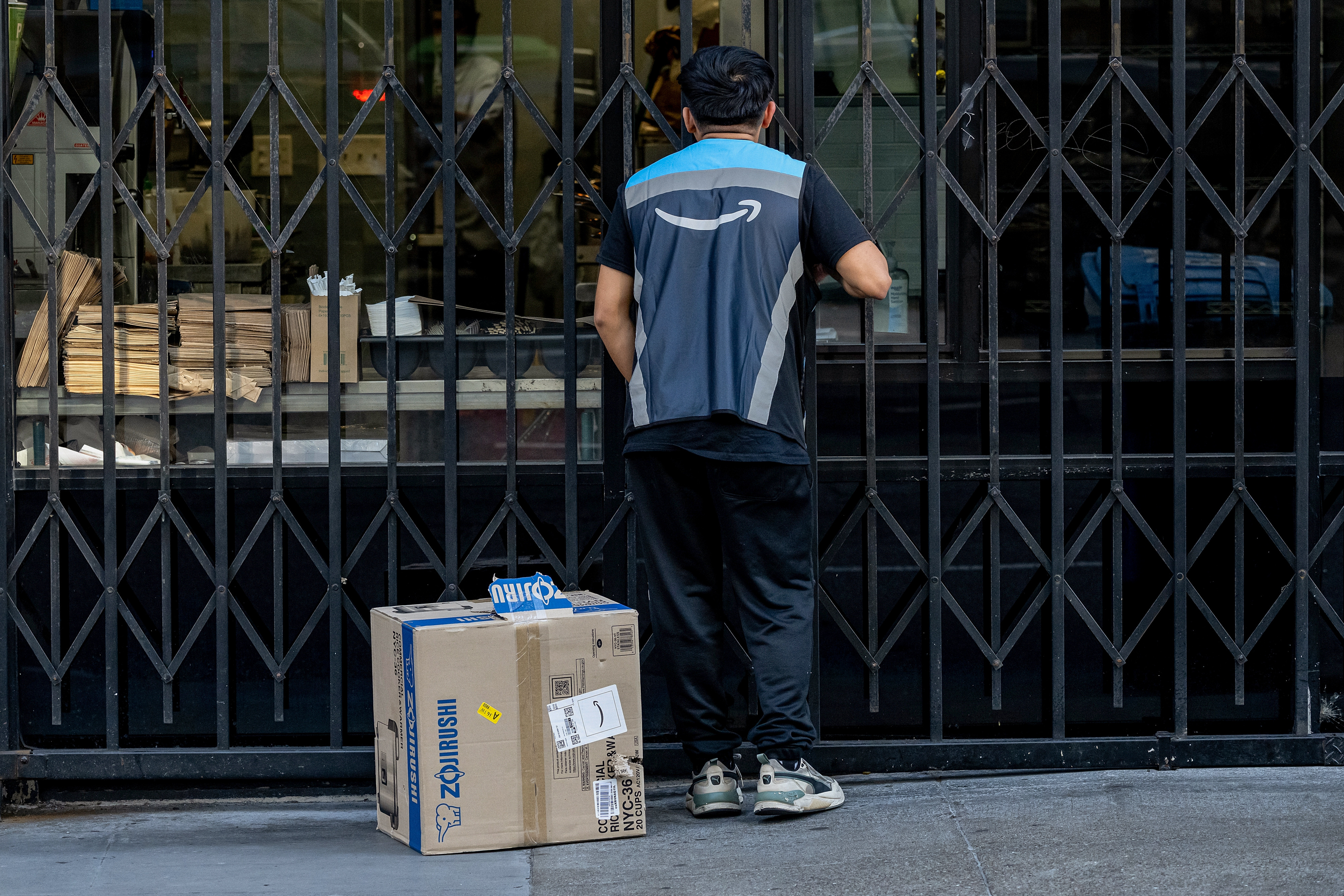 Amazon, gig companies see spike in workers on SNAP and Medicaid, study shows