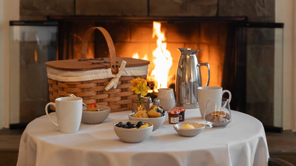 in-room-breakfast