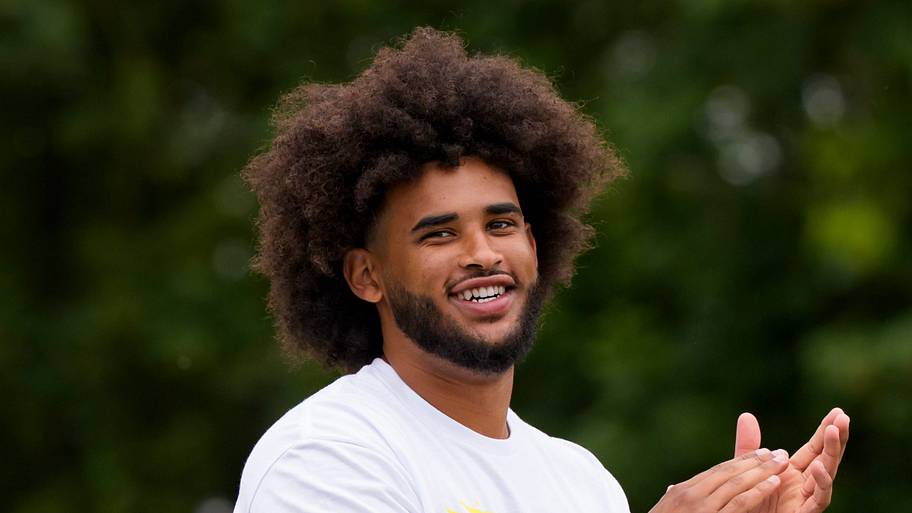 oregon ducks dante moore quarterback rankings heisman trophy dan lanning nfl draft decision college football playoff