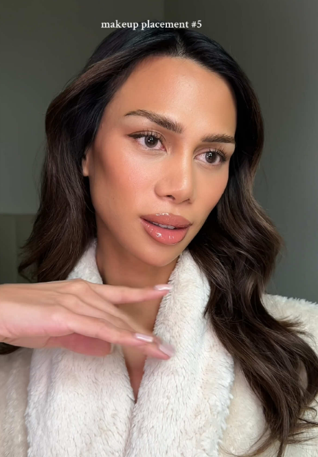 Soft pinch liquid contour makeup placement tutorial