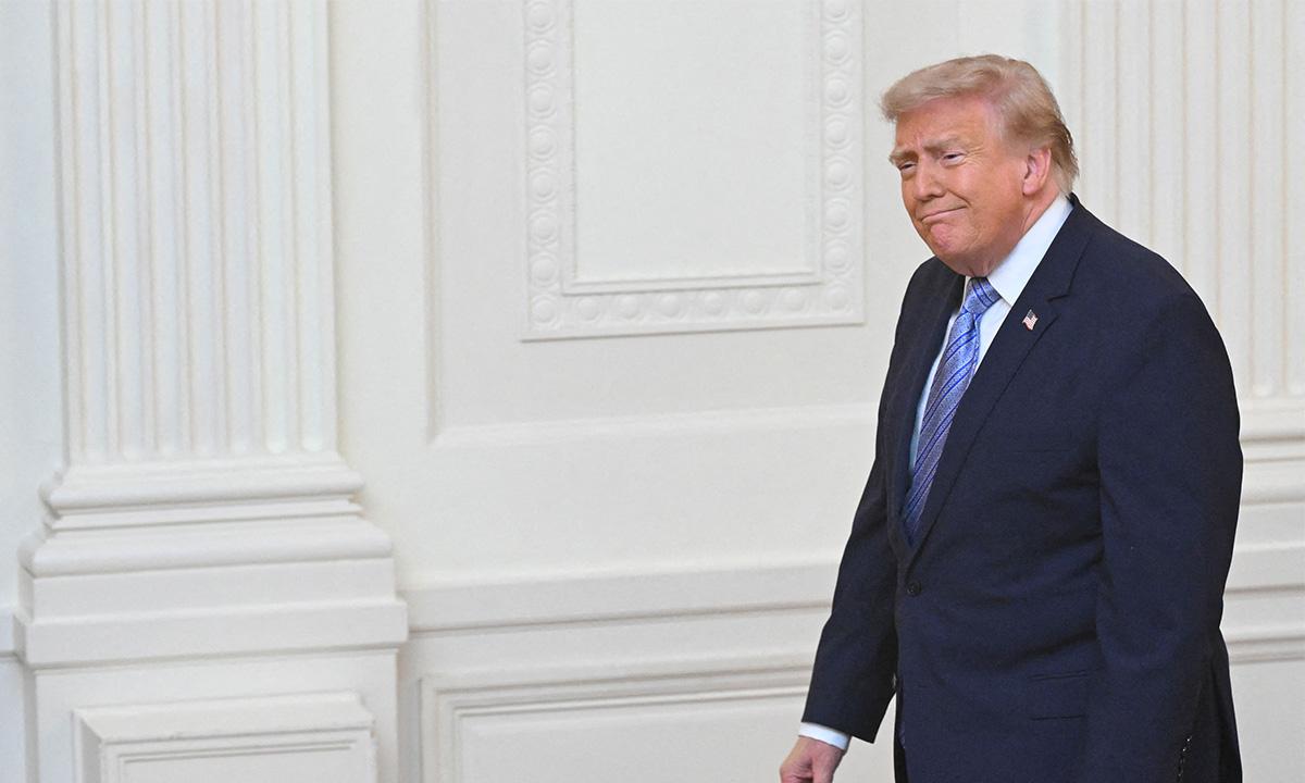 Donald Trump Ally Reveals His Bizarre Late-Night Habit