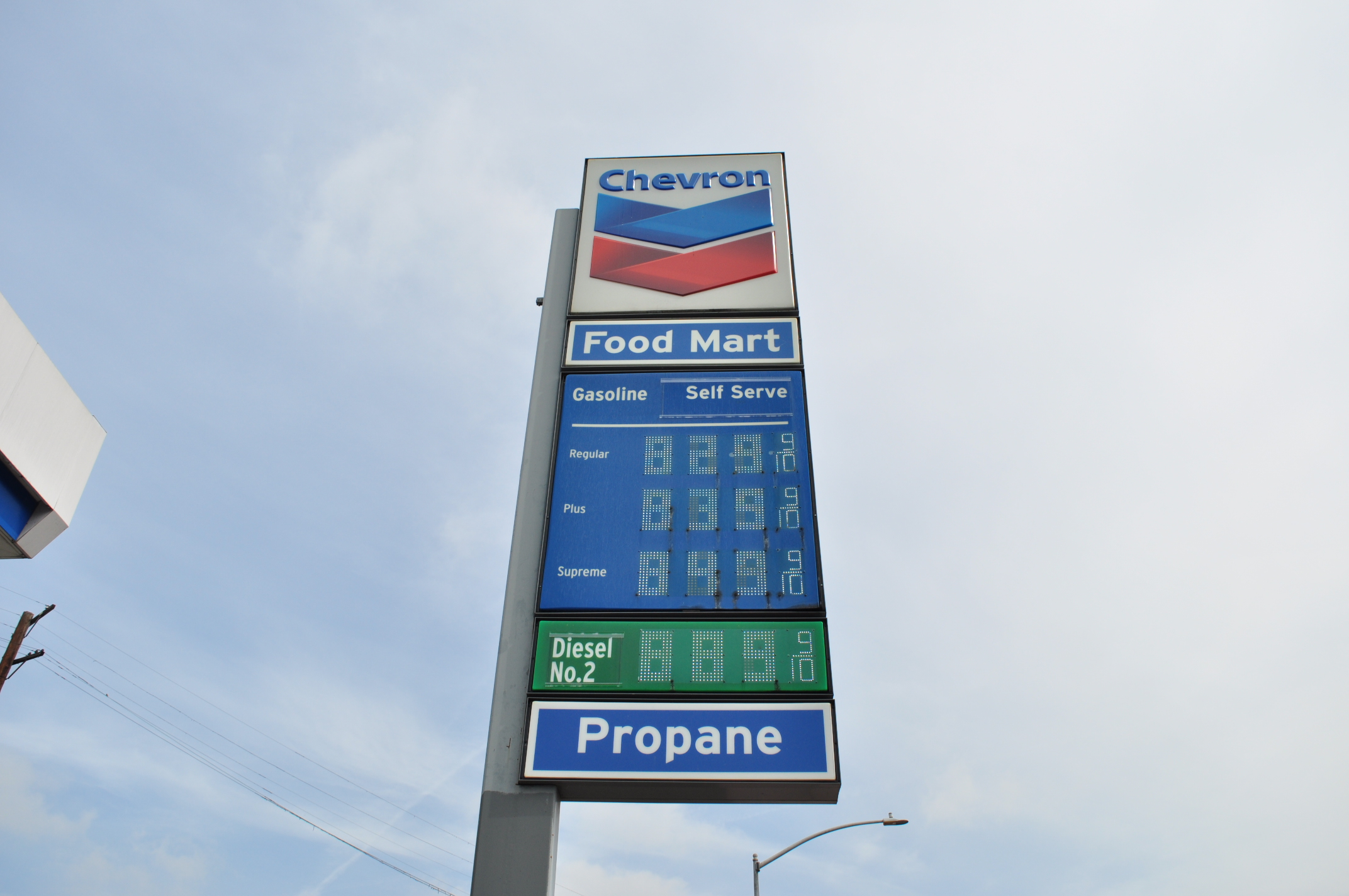 Trump’s gas-price pitch runs into doubt from his own voters