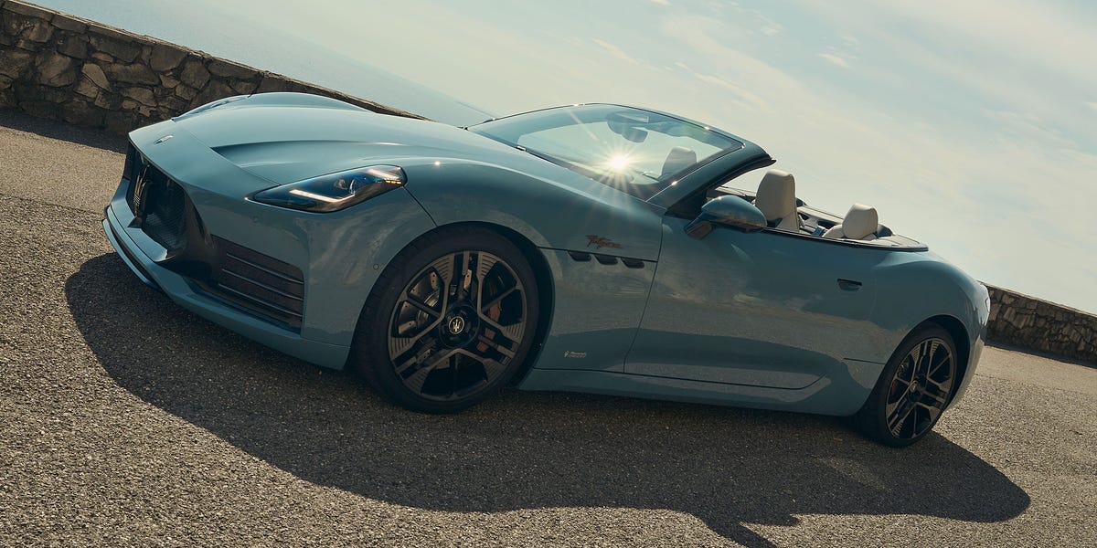 View exterior photos of the 2027 Maserati GranCabrio Folgore