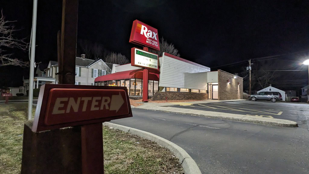 17 Once-Beloved Restaurant Chains That Lost Their Way