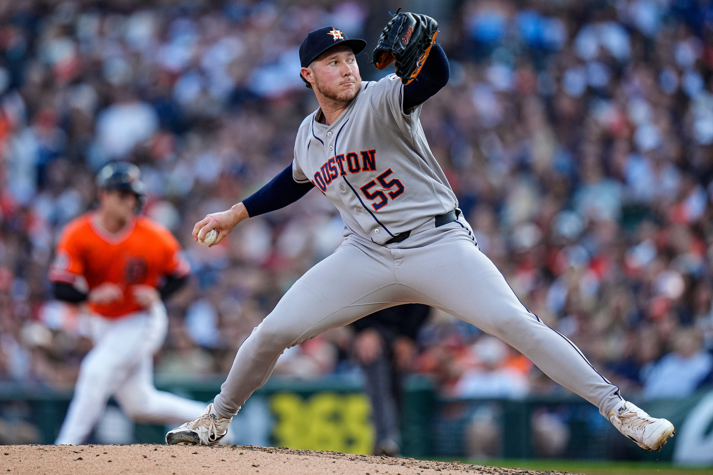 Royals acquire right-handed pitcher Nate Pearson from Astros