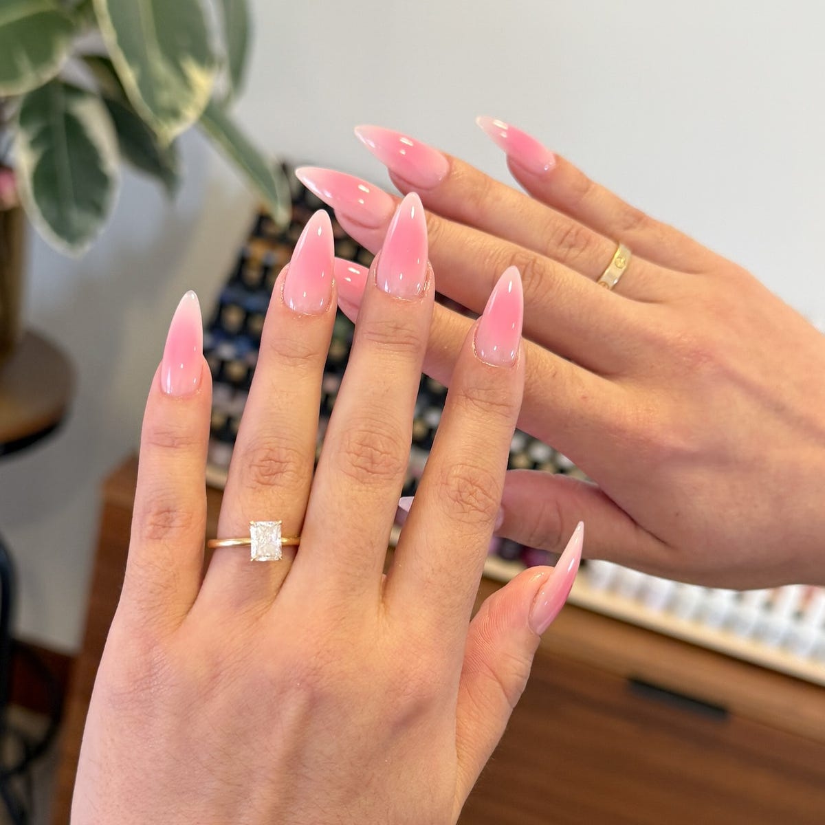 aura-nails-glossy.jpg