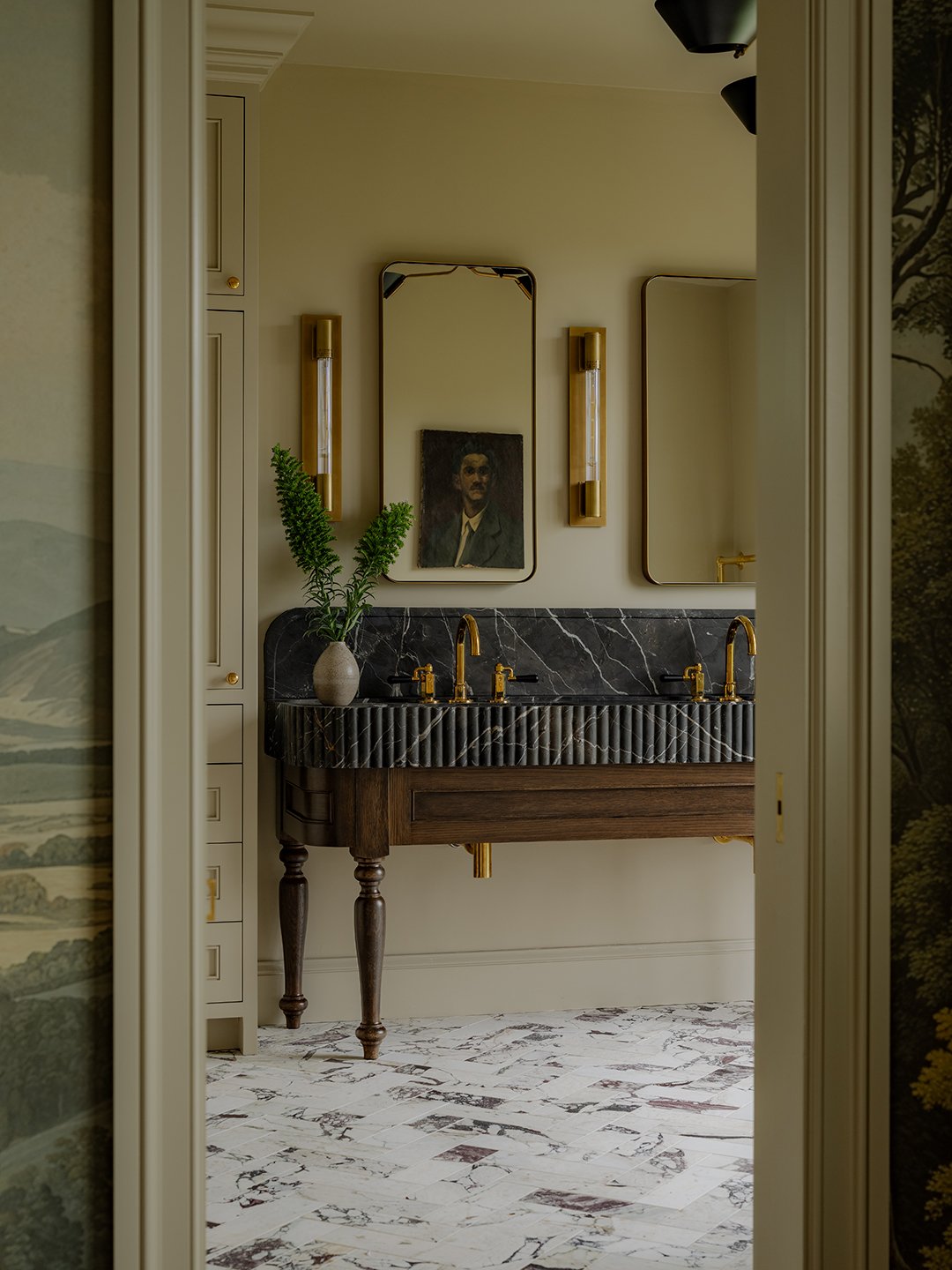 Inside a 1910 San Francisco Craftsman Where the Top Request Was “No White Kitchen”