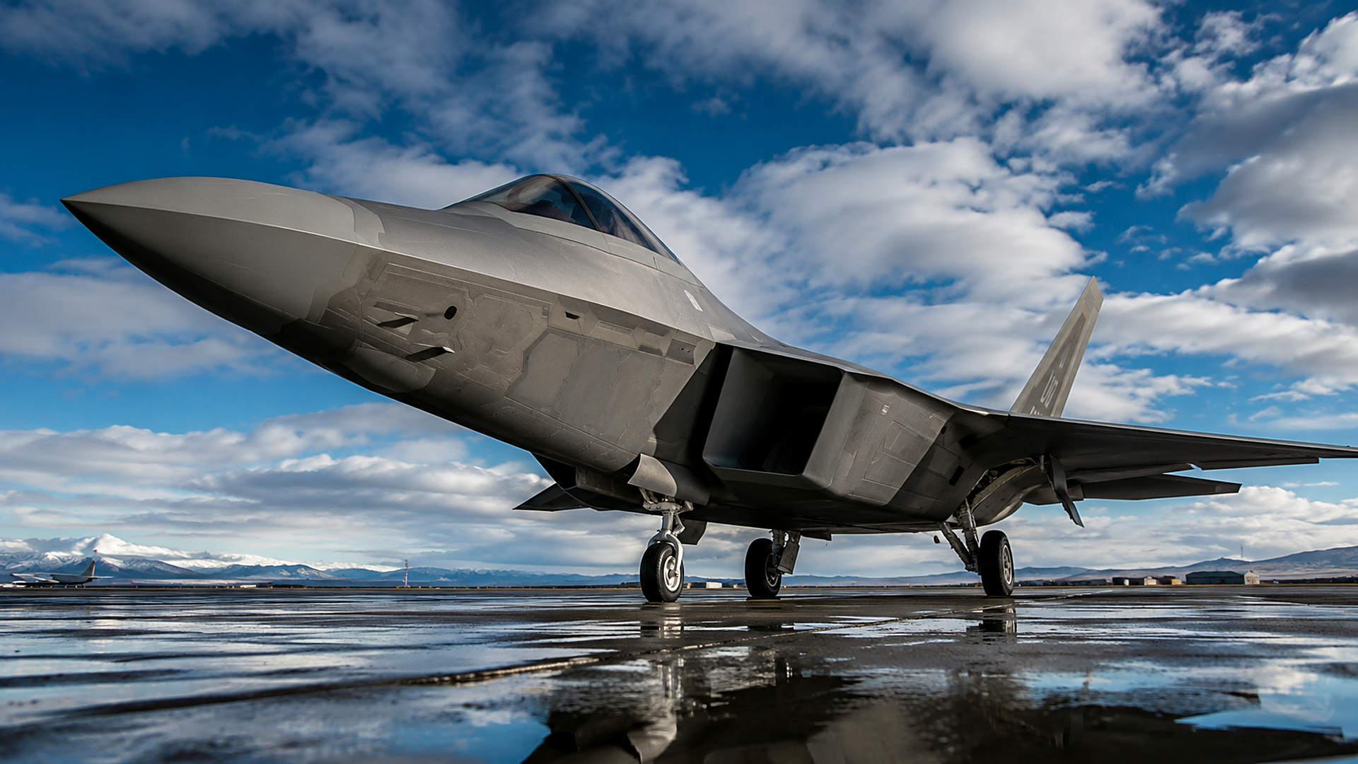 How the F-22 Raptor's insane sensor upgrades make China's J-20 and ...